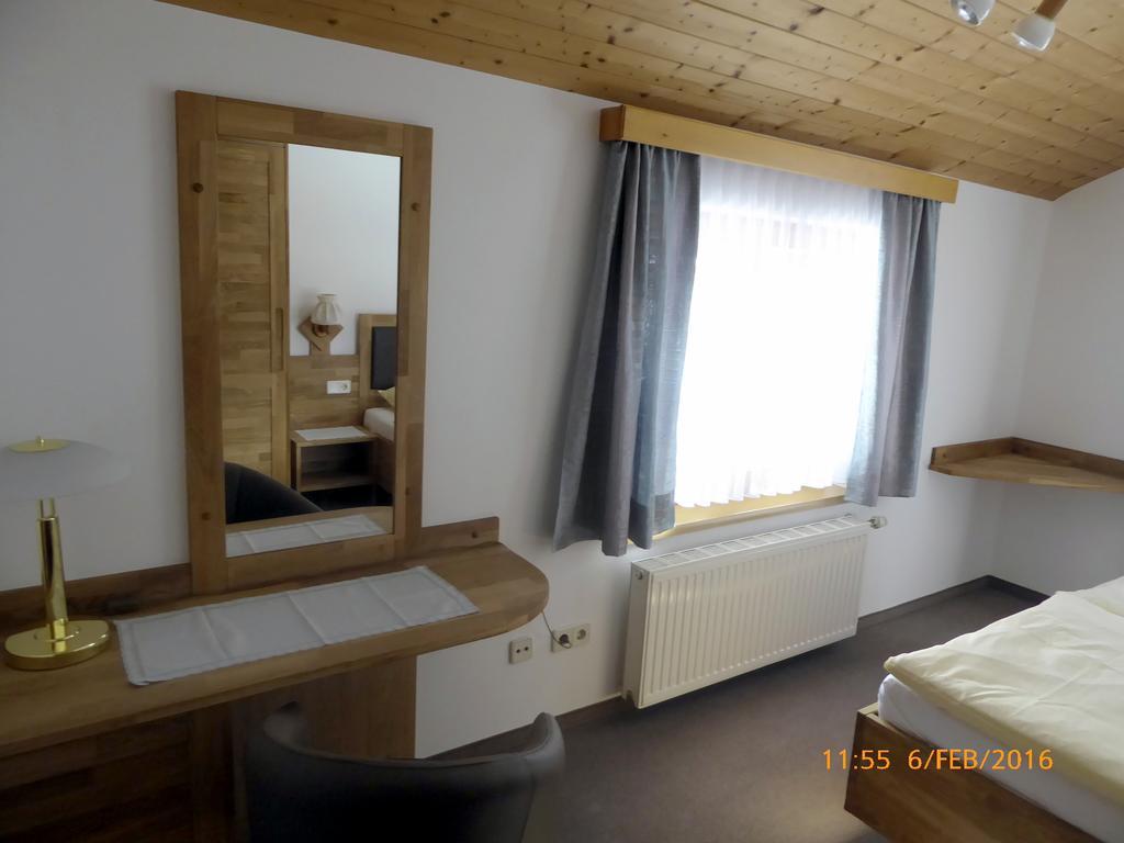 Gaestehaus Truskaller Hotel Малиниц Стая снимка